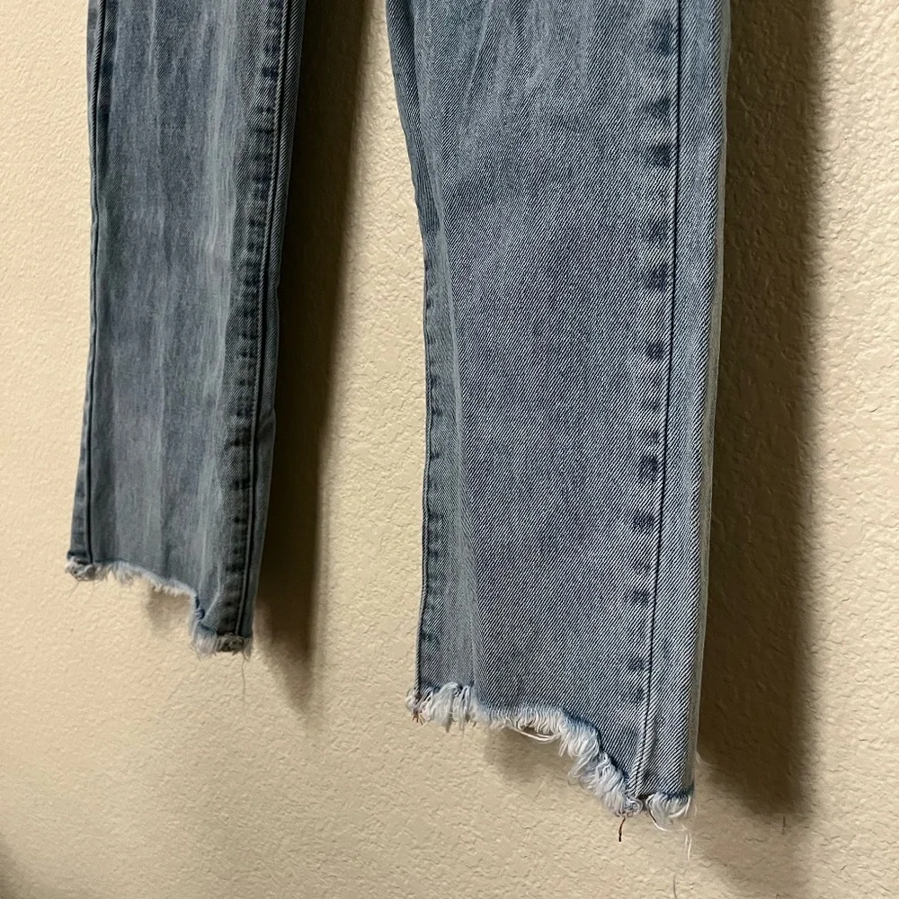 SUPERDOWN x REVOLVE | Straight Leg Marilyn Frayed Hem Jean Medium Wash | Size 28 - Picture 7 of 9